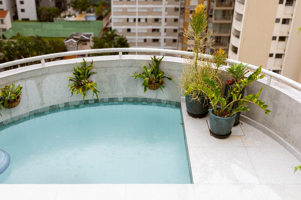 terraza con piscina