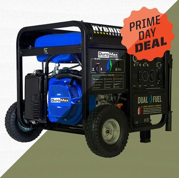 duromax generator in black and blue