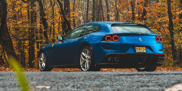 Best Road-Trip Cars and Best Cars for Cross-Country Driving