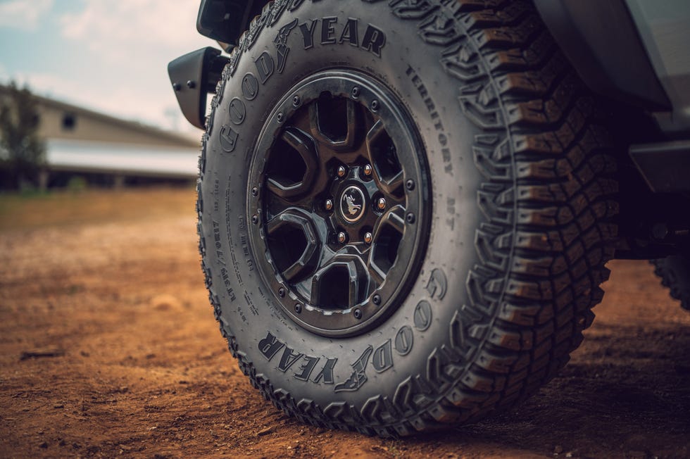 2021 Ford Bronco Nails a Nearly Impossible Comeback - Review