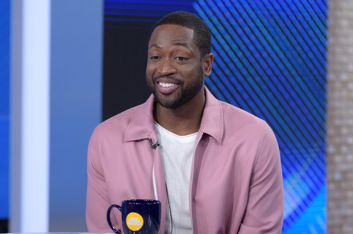 Dwyane Wade Made Red Velvet Fried Oreos On Instagram