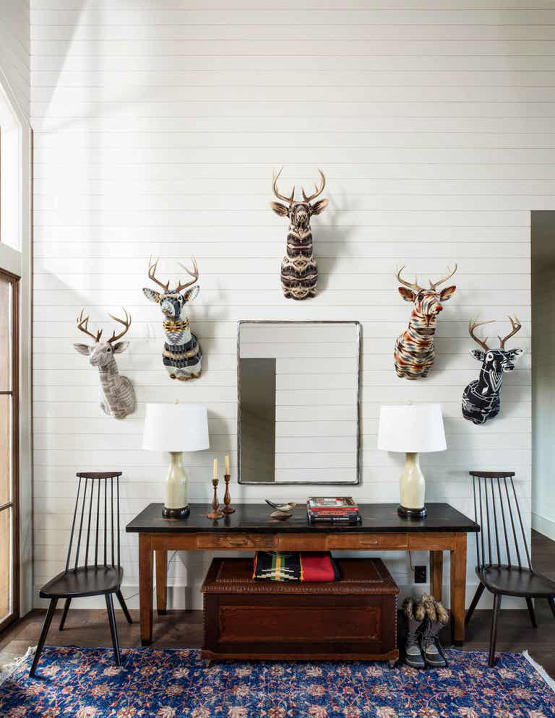 山の中に佇む、モダンアメリカンスタイルな家｜ELLE DECOR [エル