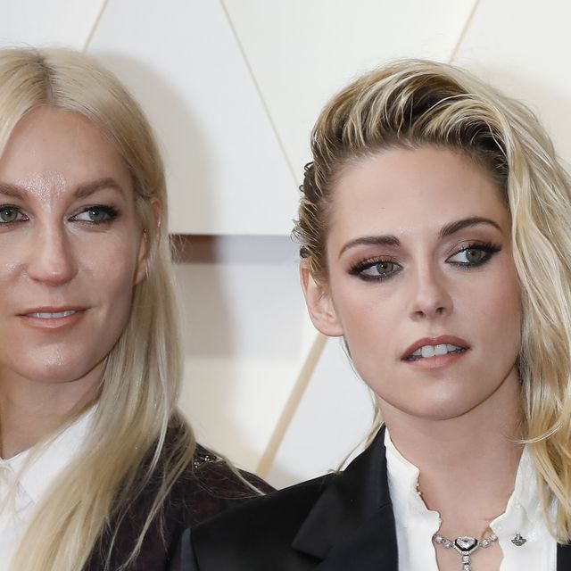 Kristen Stewart's Oscars 2022 red carpet make-up