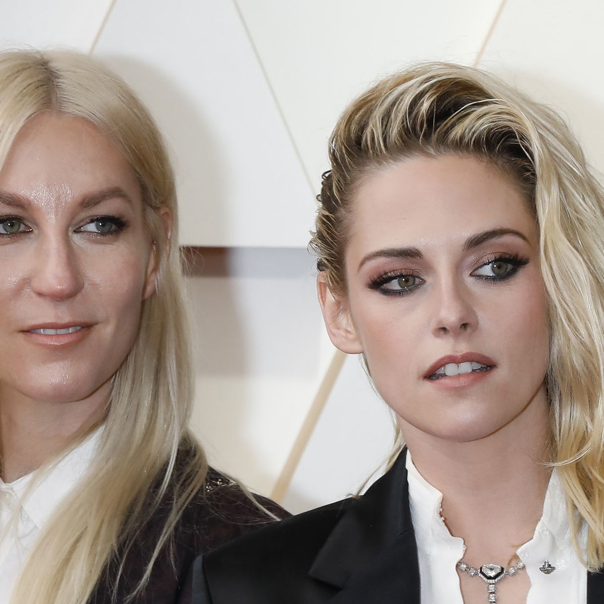 Kristen Stewart's Oscars 2022 red carpet make-up
