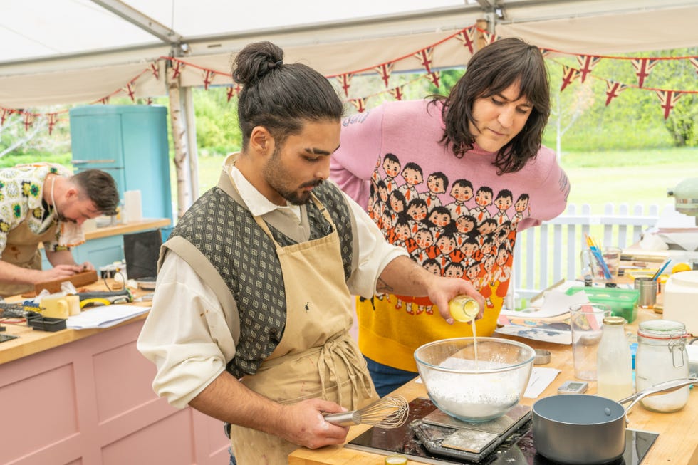 What's wrong with the Bake Off contestants? Why are they falling sick?