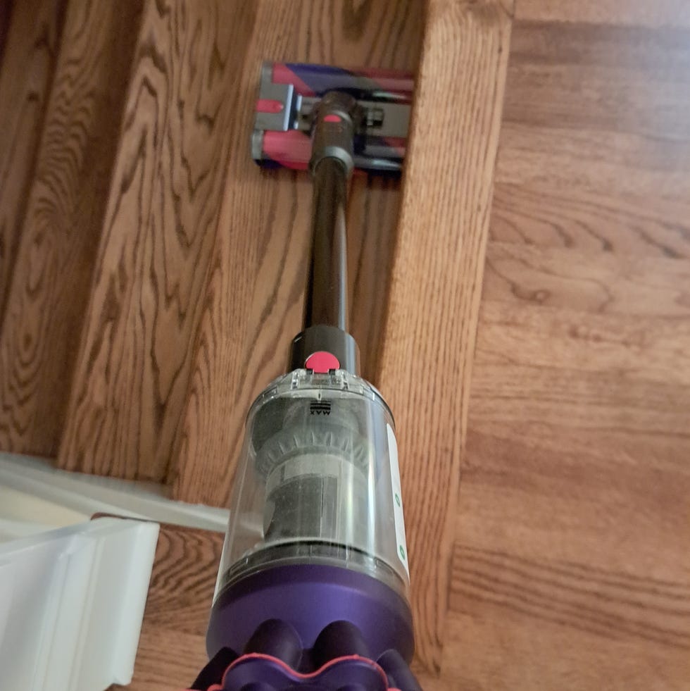 Best Stick Vacuums - Testing Dyson Omni-glide on a step testing dyson omni glide on a step