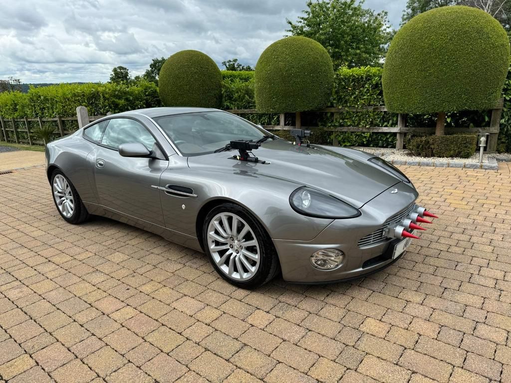 完璧わいふによる Buy Can You James Vanquish Martin Aston Day' Another 'Die Bond's ミニカー