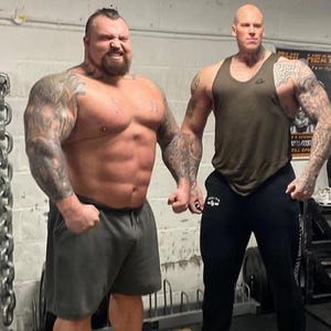 el vacile de eddie hall a martyn ford en el entrenamiento