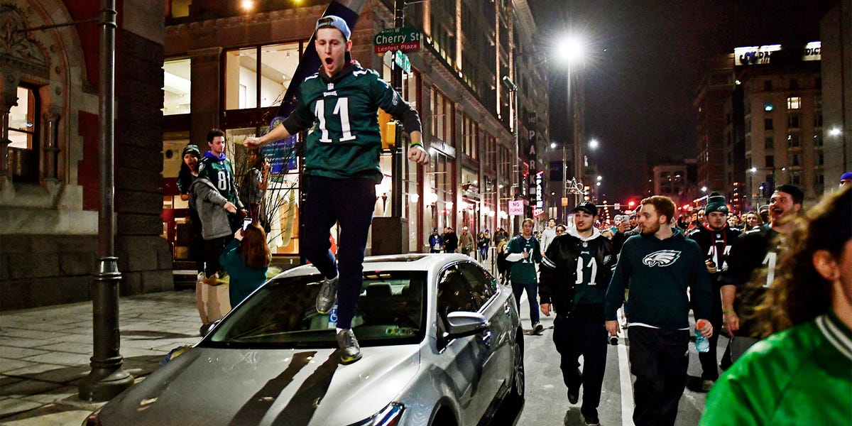 Eagles Fans Went Crazy in the Streets of Philadelphia