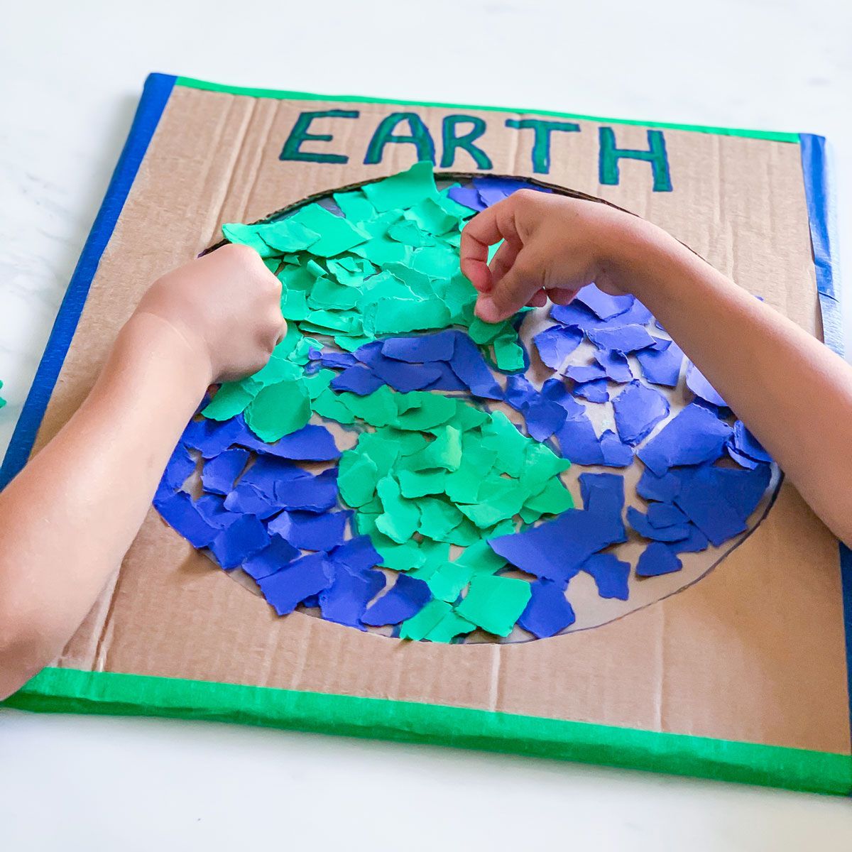 Recycled Craft Ideas for Earth Day: 22 Easy Crafts for Kids Using Recycled  Materials, Crafts