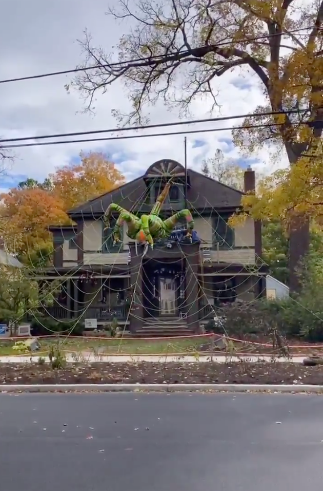 This Home's Giant Moving Spider Is Next-Level Halloween Decor