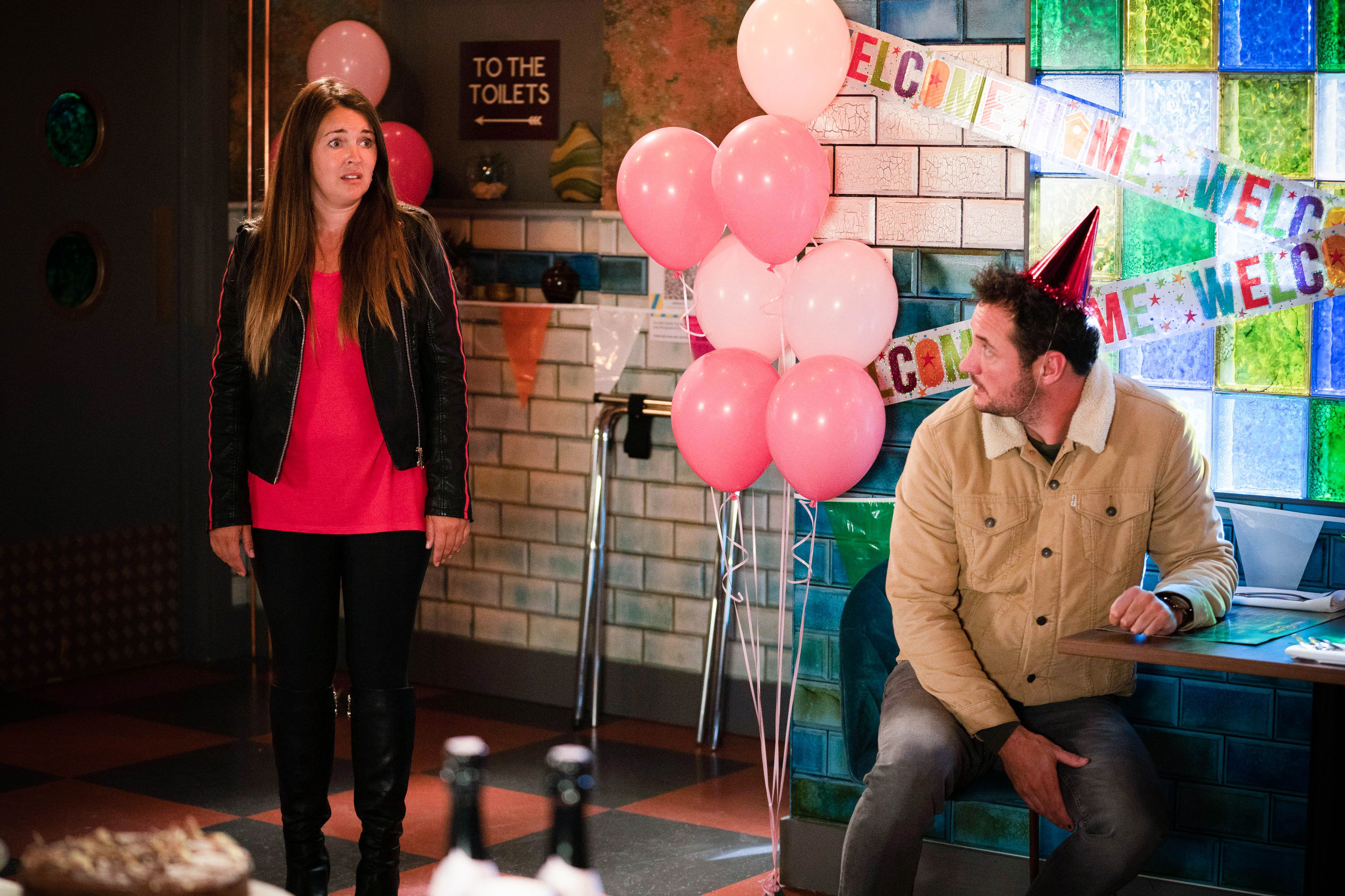 EastEnders Soap Scoop! Whitney and Gray get closer
