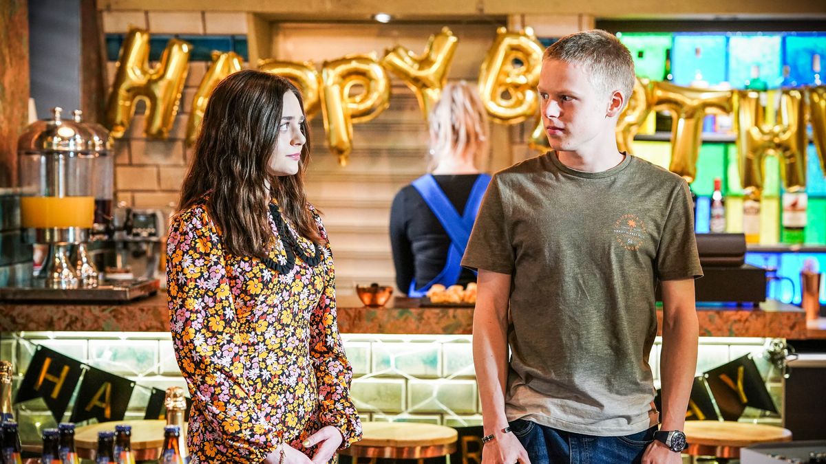 preview for EastEnders Soap Scoop! Kim and Vincent story revisited