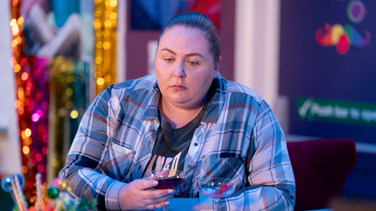 EastEnders kicks off Bernie Taylor's exit story in intriguing Panesar plot