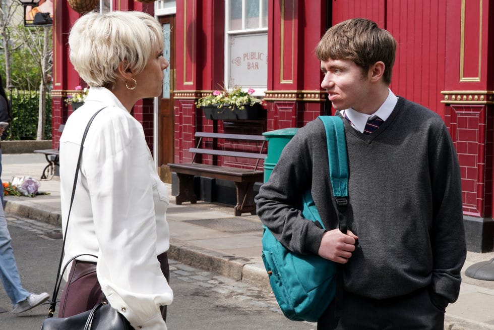 nicola and barney mitchell in eastenders
