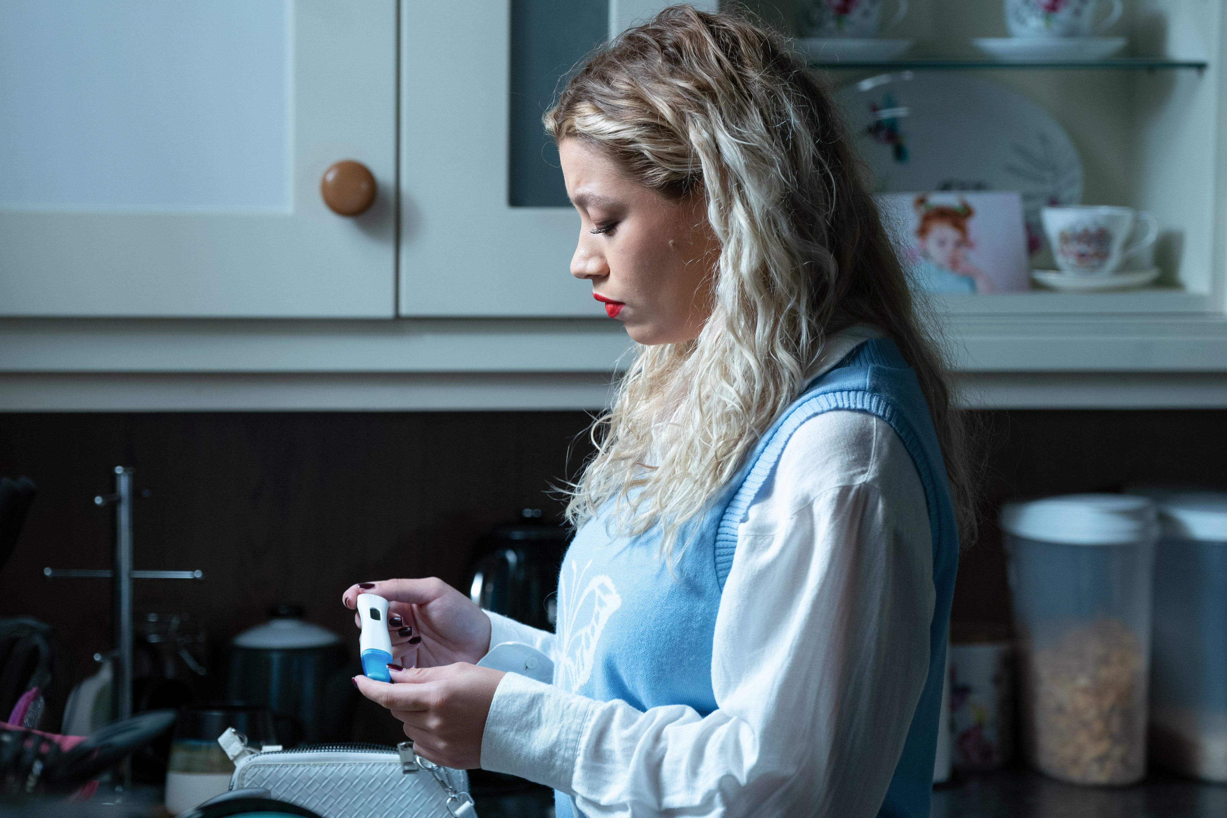 EastEnders spoilers - Freddie discovers Anna's pregnancy