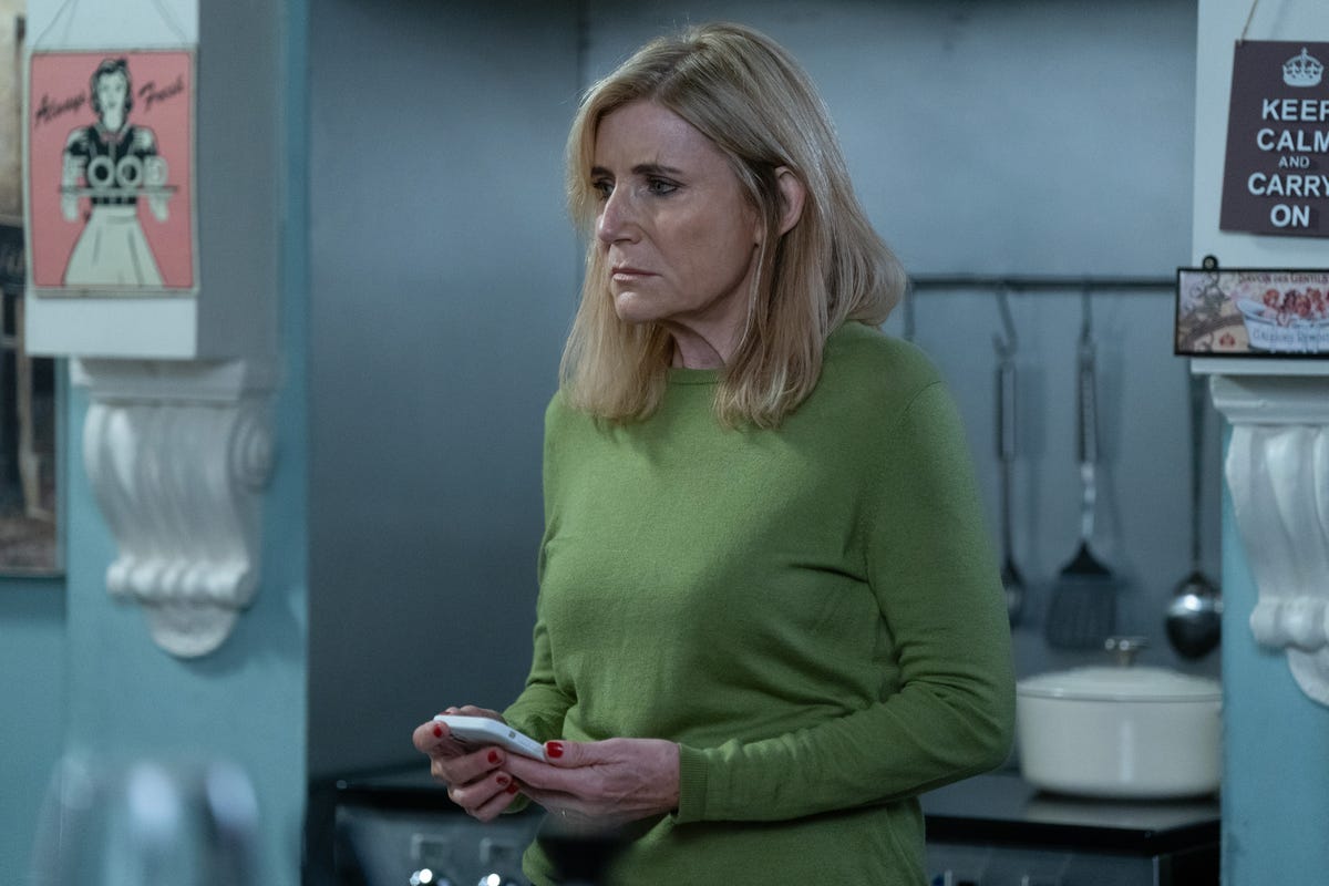 EastEnders Soap Scoop! Cindy’s lies are uncovered