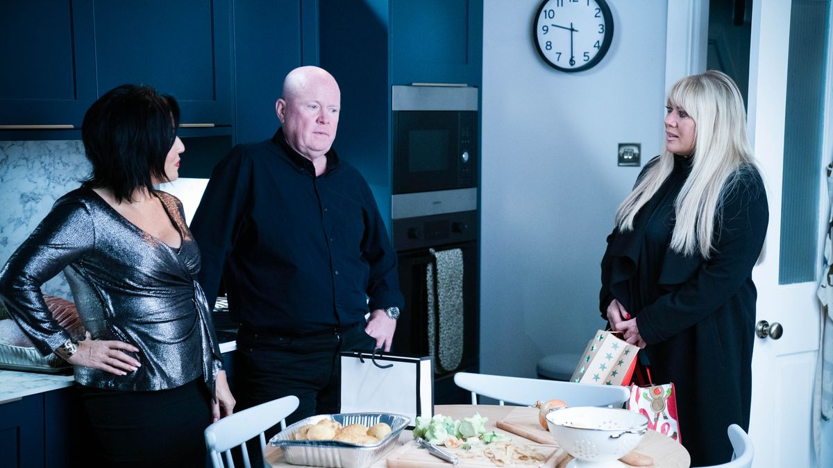 preview for EastEnders Soap Scoop! Gray loses his temper again