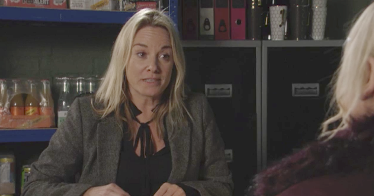 Will EastEnders' Mel Owen double-cross the Beales in order to save Hunter?