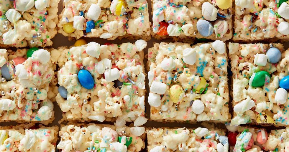 Easter Bunny Popcorn Bars Are So Cute It Hurts
