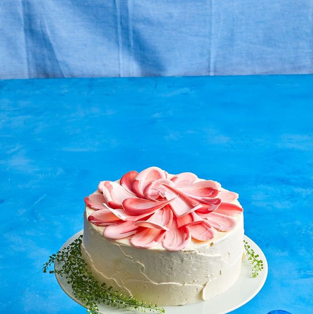 How to Make Beautiful Layer Cakes - Style Sweet
