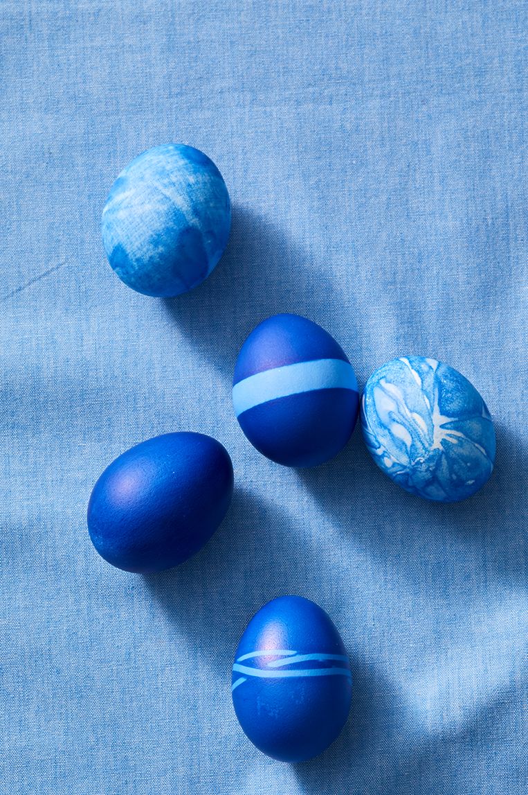 How to Easily Paint Wooden Easter Eggs with Playful Patterns