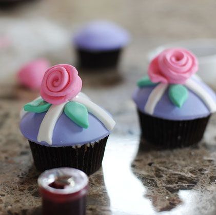 easter cupcake ideas fondant covered cupcakes