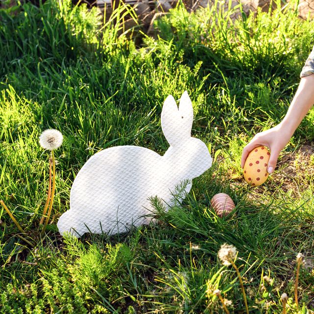 30 Best Outdoor Easter Decorations for 2022 - Easter Yard Decorations
