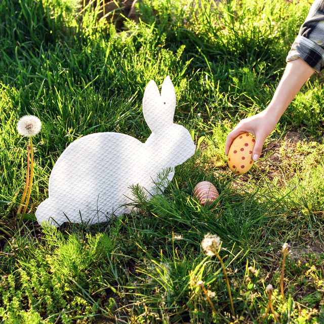 30 Best Outdoor Easter Decorations for 2022 - Easter Yard Decorations