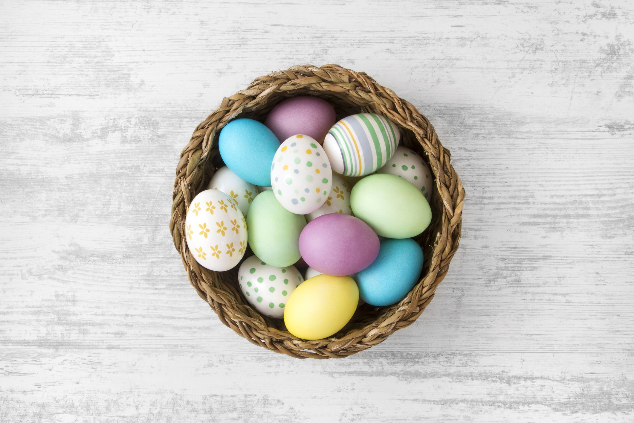 Egg Handling and Safety Tips at Easter