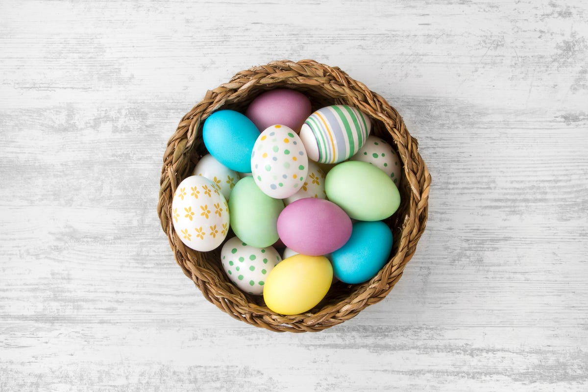 Can You Eat Dyed Easter Eggs? Yes! Here's How