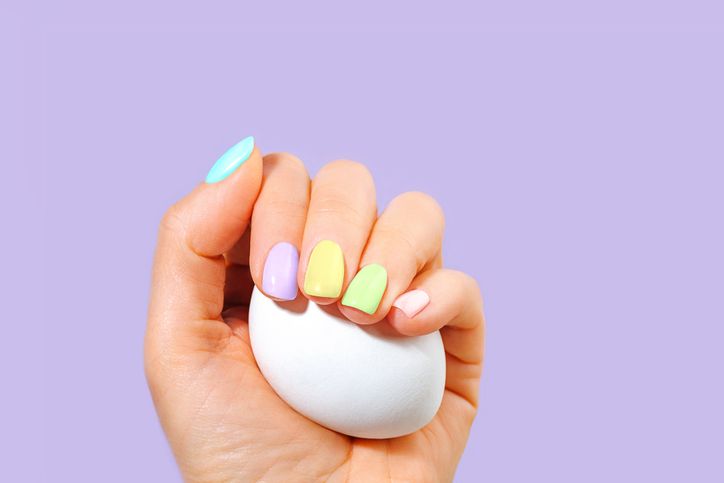 Only Nails Παλαιό Φάληρο - Modern French nails with colors mix and match  your nail art designs with multi colored French tips.. Meet summer's  breakout minimalist manicure.. #onlynails #palaiofaliro .. | Facebook