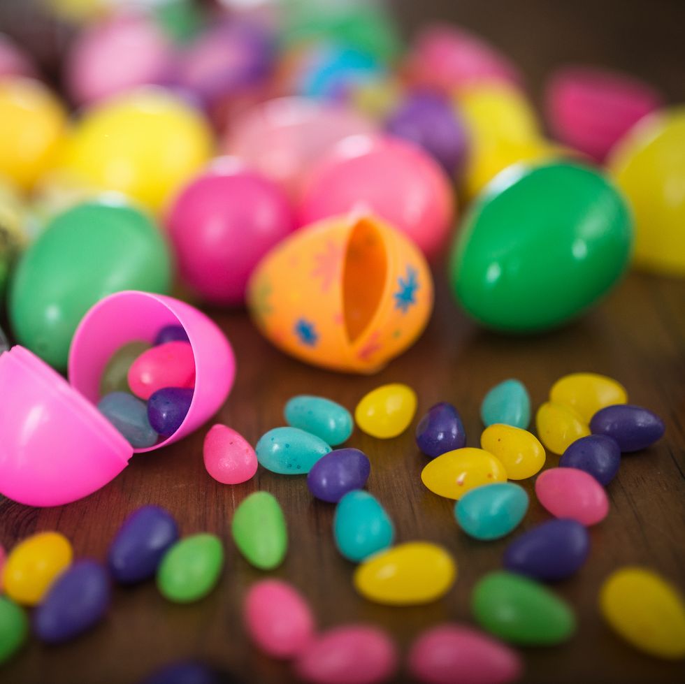 adult easter egg hunt ideas — boozy jelly beans