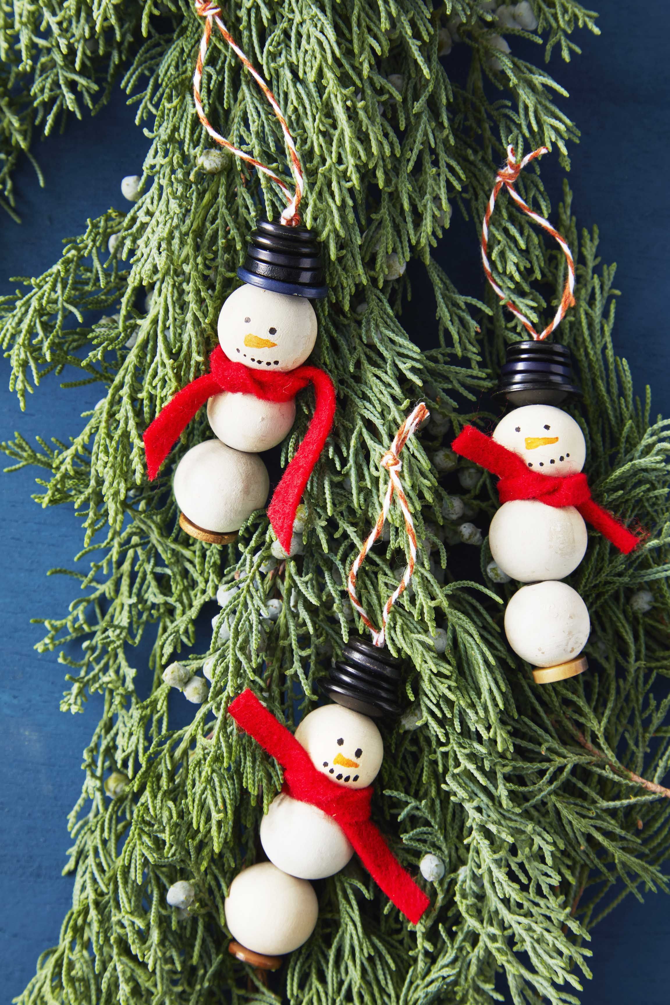 5 Christmas Crafts You Can Make With a Group - Clumsy Crafter  Family  christmas crafts, Christmas party crafts, Easy christmas crafts
