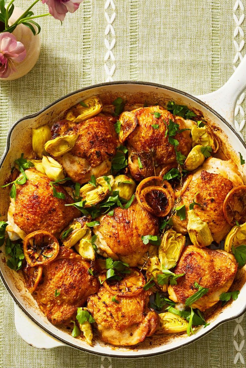 lemony chicken and artichokes in a pan
