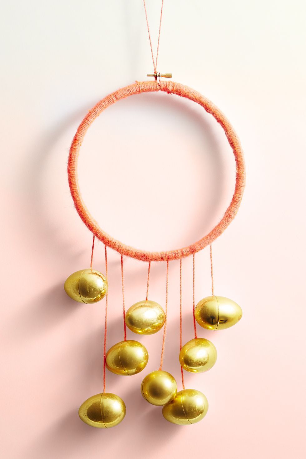 easy easter crafts — golden egg wreath