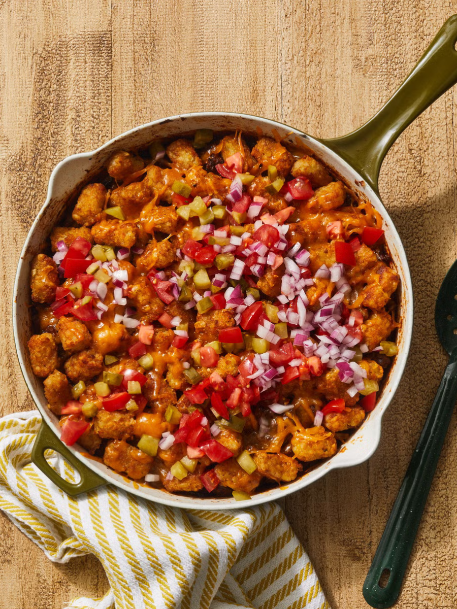 cheeseburger hot dish with tomato and red onion
