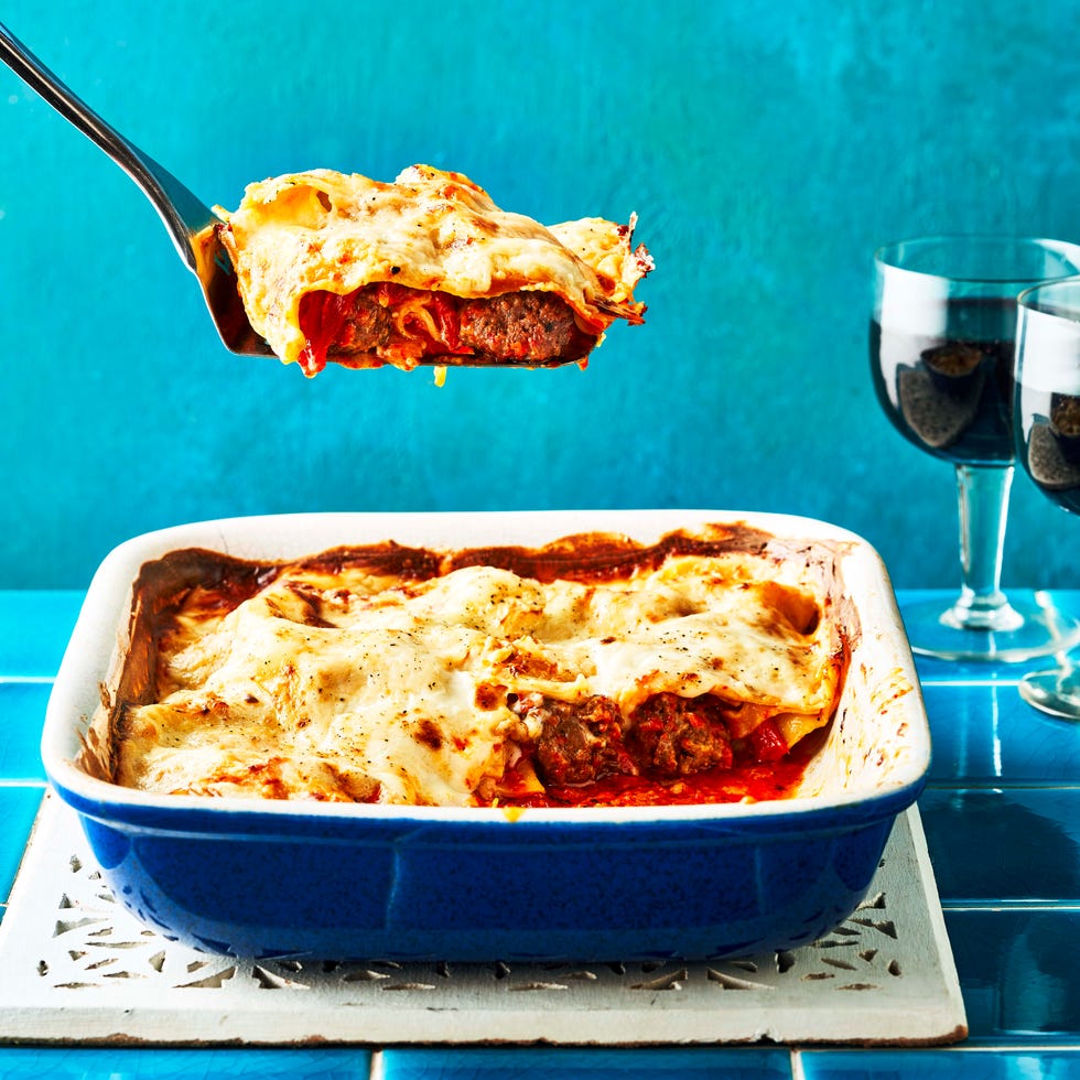 easy meatball lasagne