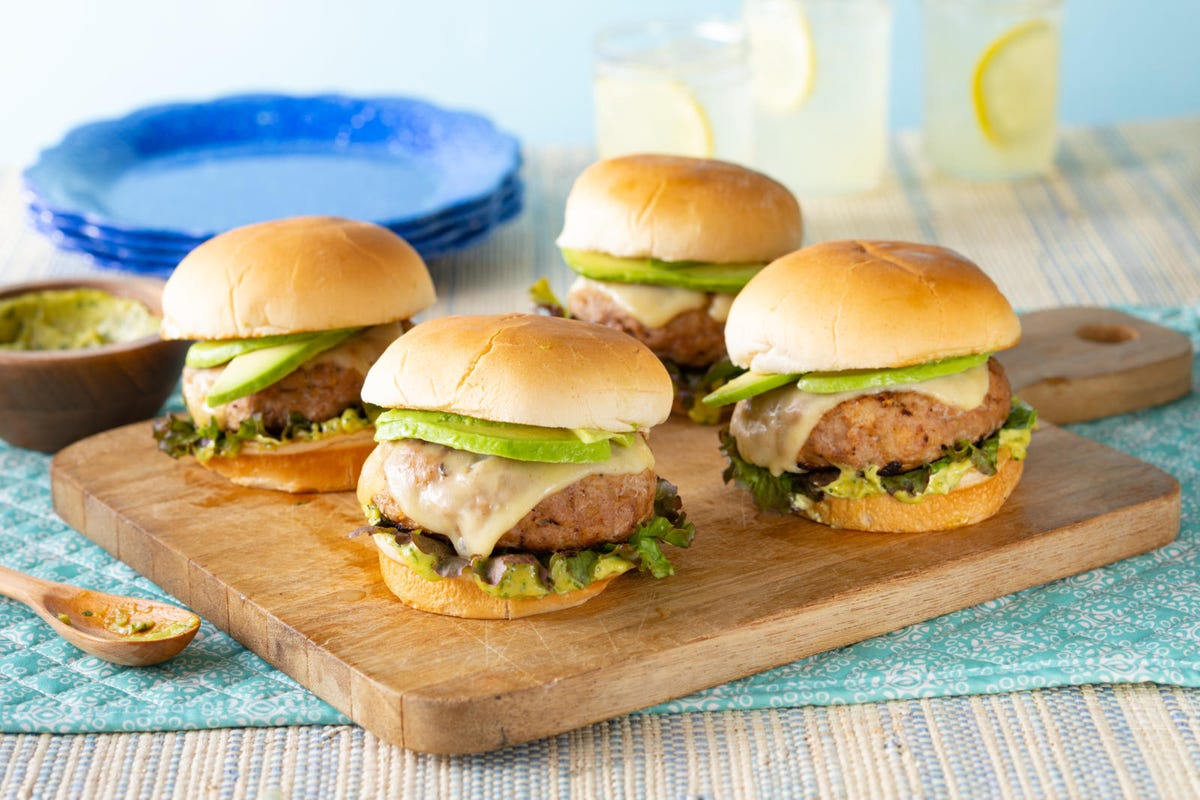 https://hips.hearstapps.com/hmg-prod/images/easy-turkey-burgers-recipe-1617741530.jpg?crop=0.8891666666666667xw:1xh;center,top&resize=1200:*