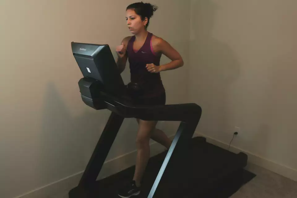 emilia benton running on treadmill