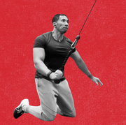 man doing single arm rope pulldown man doing single arm rope pulldown