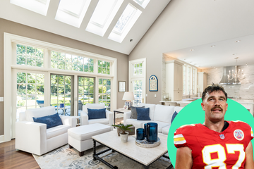 travis kelce and his leawood mansion