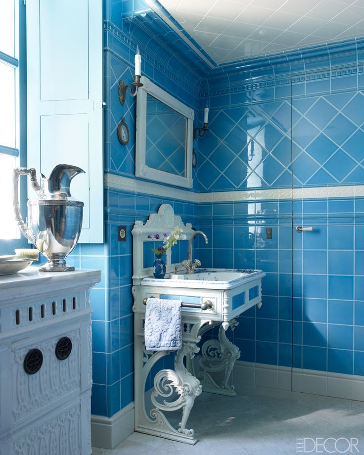 Blue, Bathroom, Room, Tile, Property, Turquoise, Laundry room, Interior design, Building, Material property, 