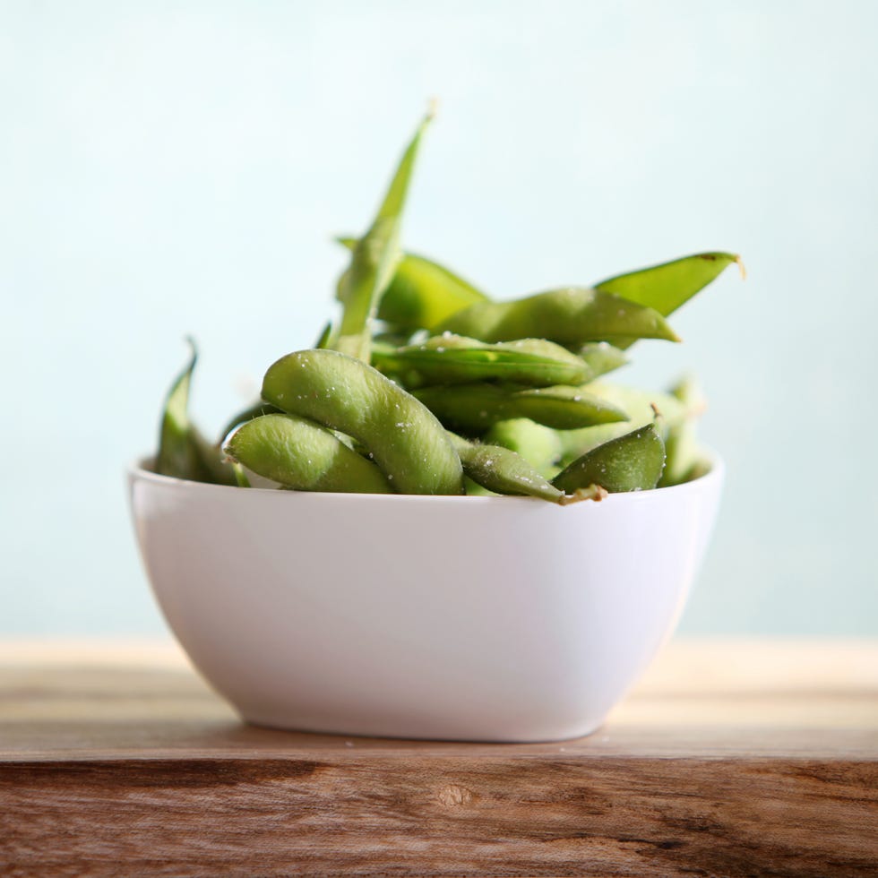 healthy snacks for weight loss   edamame in a white dish