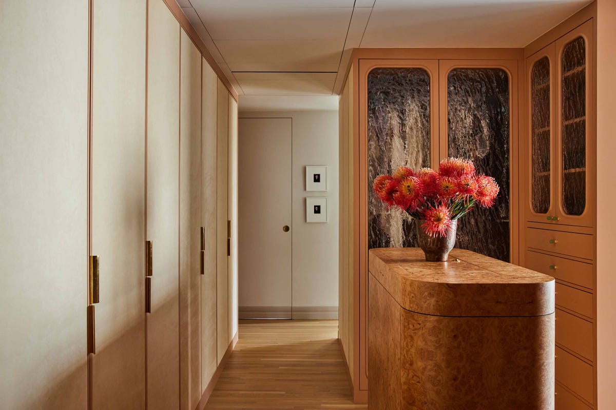 A Panel of Top Designers Gives the Scoop on All Things Luxury Closets -  Cottages & Gardens