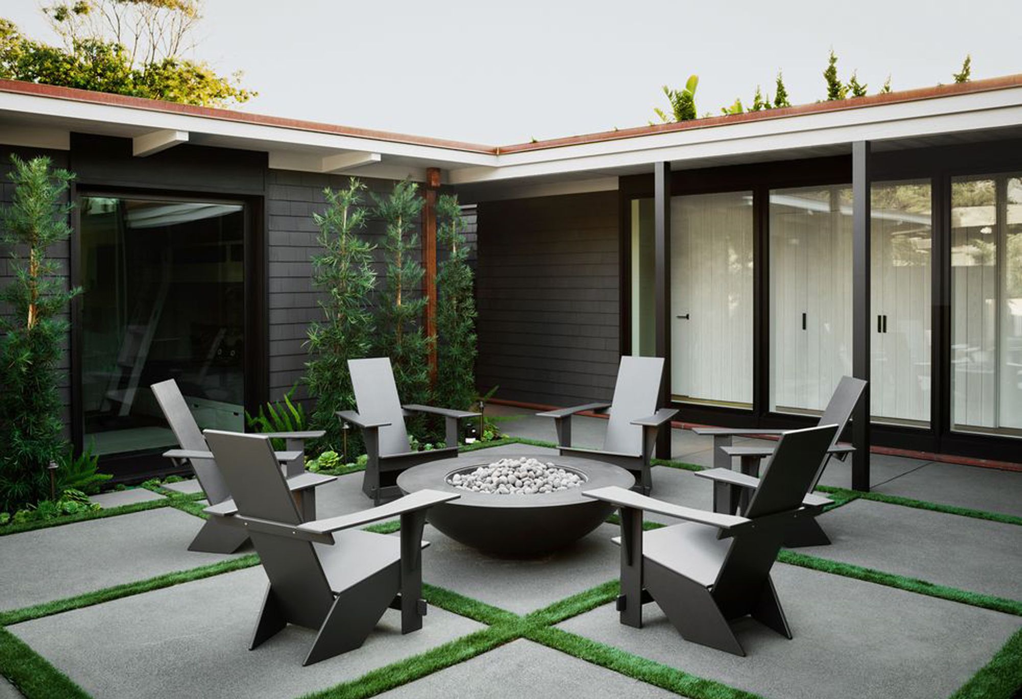astonishing outdoor furniture for small spaces