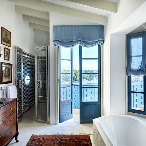 Top 10 Stunning Red Interior Design Ideas for Luxury Bathrooms