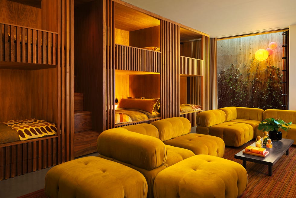 Kovac Design Studio - ELLE DECOR bunk room