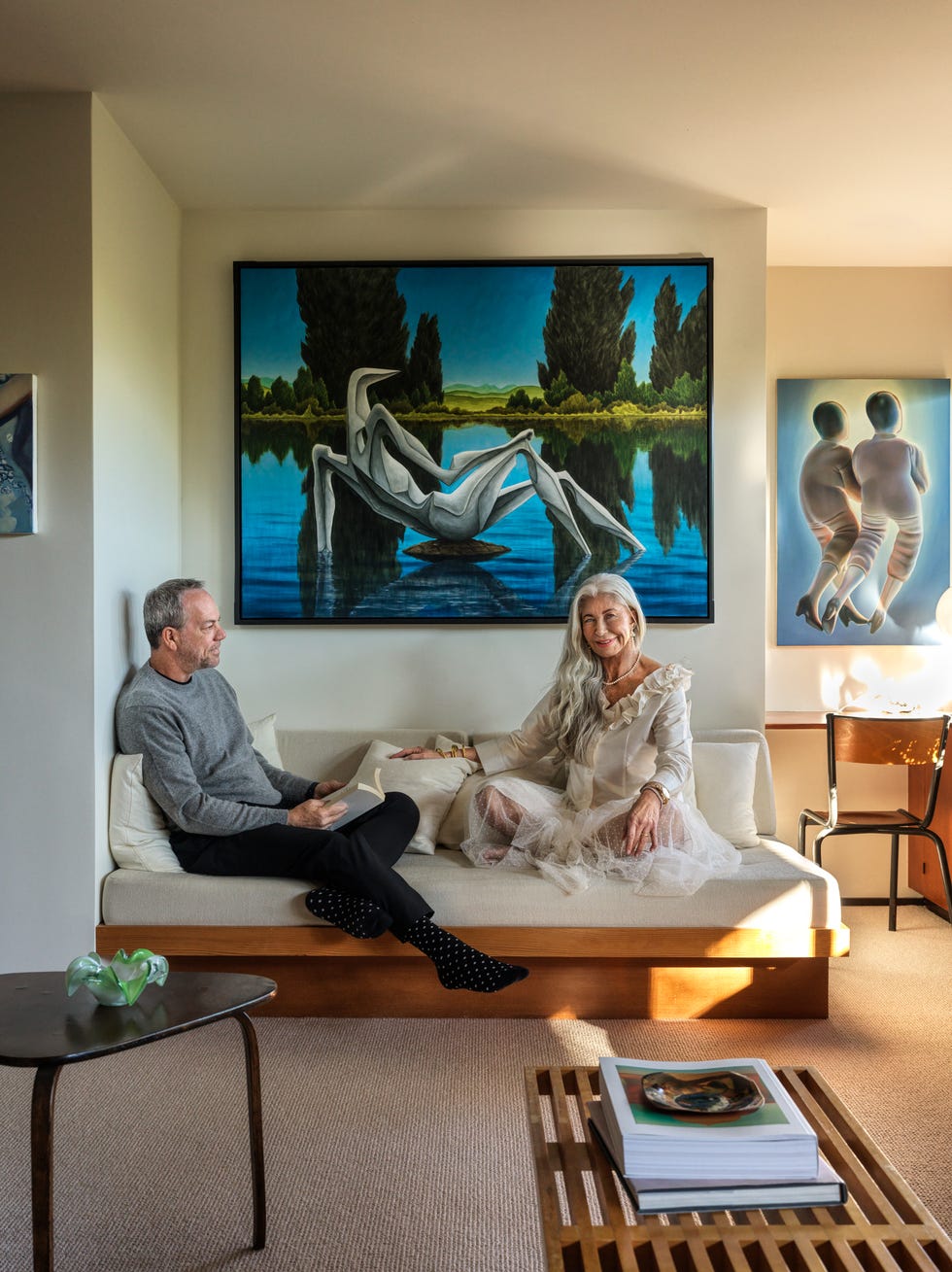 homeowners in neutra house