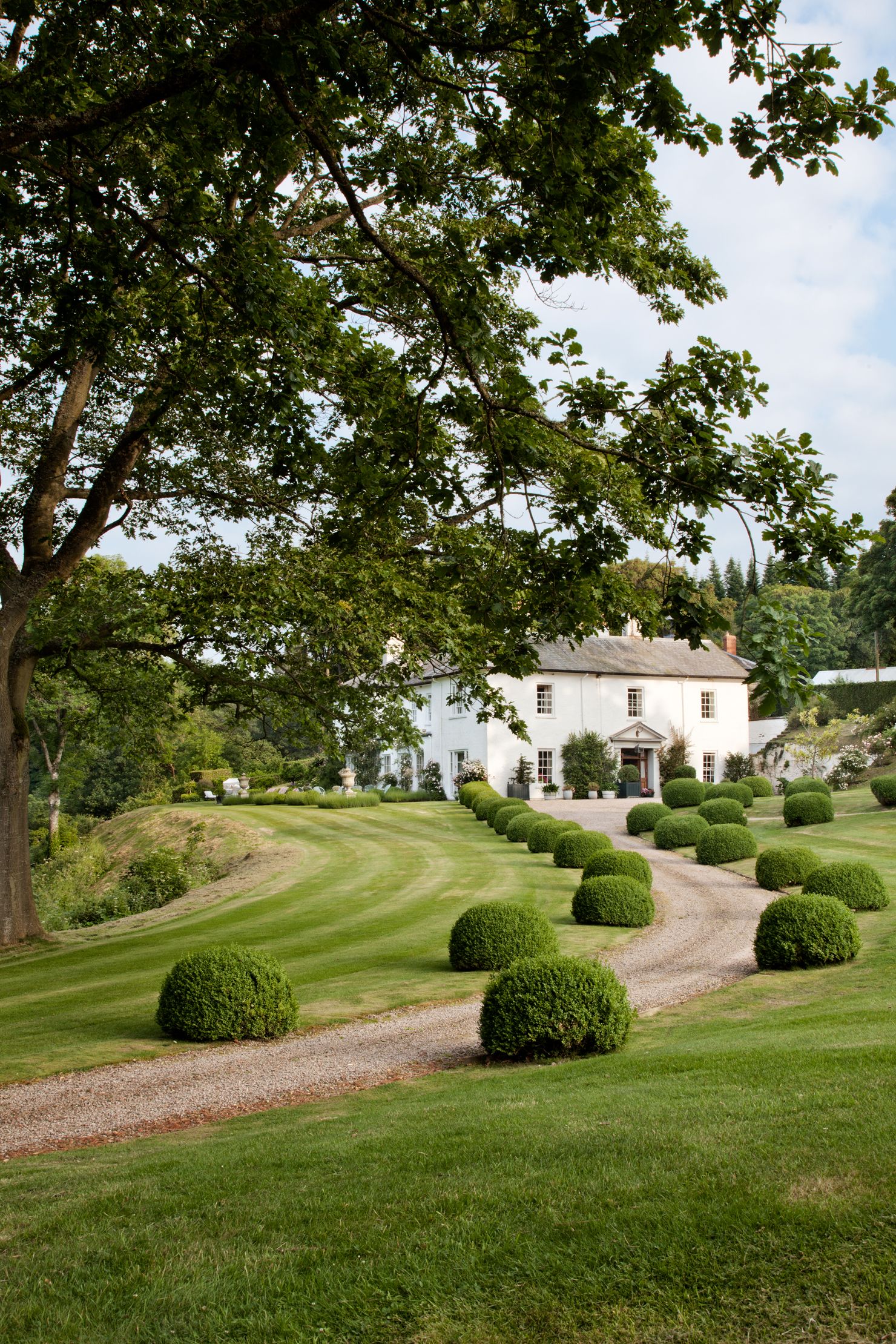 16 Most Beautiful Gardens - Top Gardens from ELLE DECOR